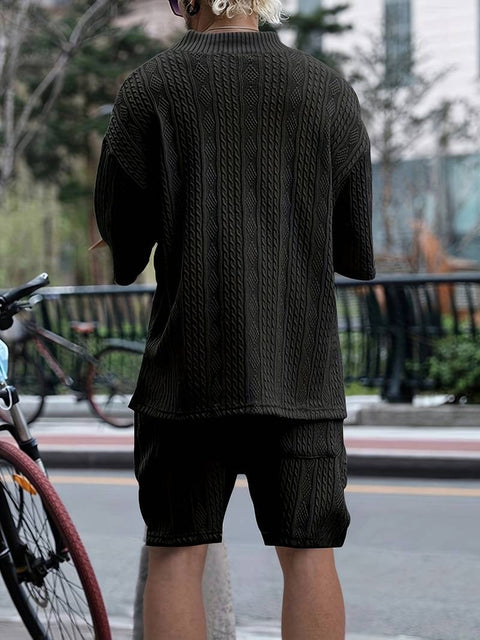 Strickoberteil mit V-Ausschnitt und passender Shorts - Johann